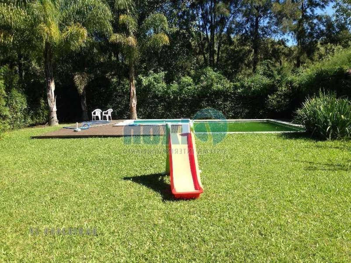 Casa de 3 dormitorios en Tigre, Argentina No. 88662