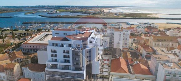 58m² Commercial property in Figueira da Foz, Portugal No. 69328 2