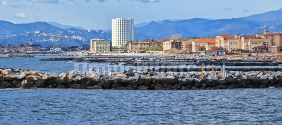 3 bedrooms Apartment in Montignoso, Italy No. 355278 9