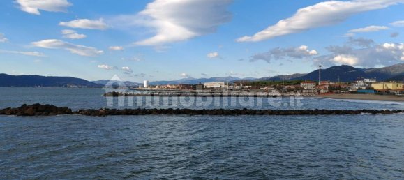 3 bedrooms Apartment in Montignoso, Italy No. 355278 8