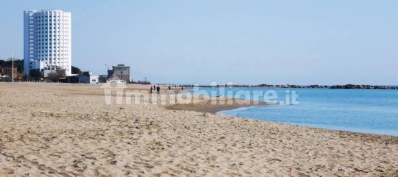 3 bedrooms Apartment in Montignoso, Italy No. 355278 5