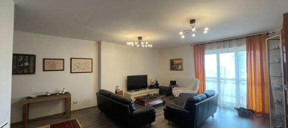 4-salle Appartement à Taranto, Italy No. 191169 3