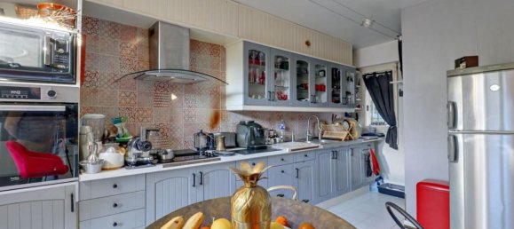 4 bedrooms House in Vernouillet, France No. 166696 10