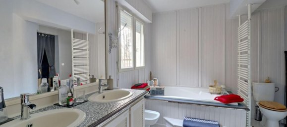 4 bedrooms House in Vernouillet, France No. 166696 15