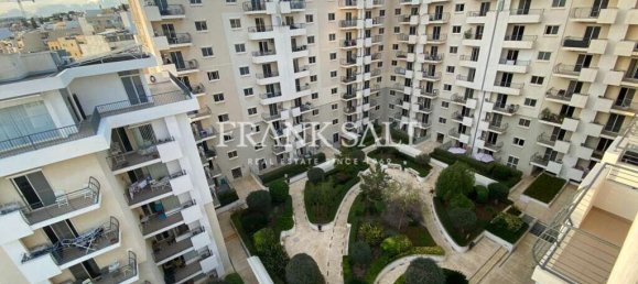 1 chambre Penthouse à Gzira, Malta No. 6645 5