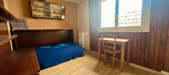 Квартира с 2 спальнями в Пуасси, Франция № 168799 10