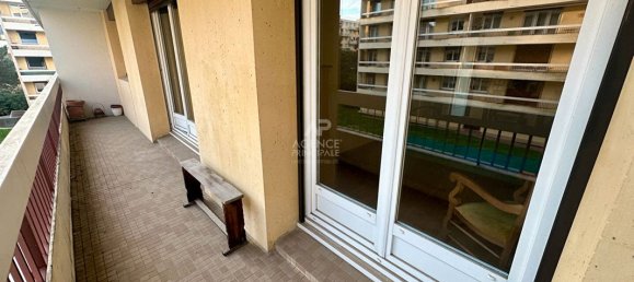 Квартира с 2 спальнями в Пуасси, Франция № 168799 12