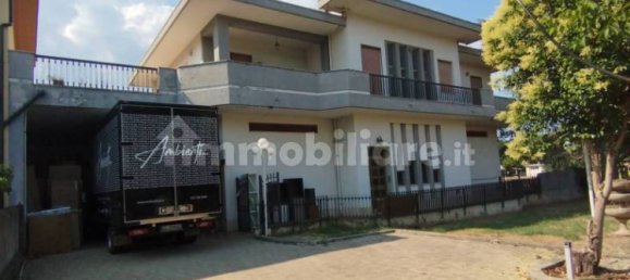 3 Schlafzimmer Haus in Loreto Aprutino, Italy, Nr. 281442 3