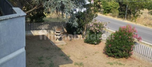 3 Schlafzimmer Haus in Loreto Aprutino, Italy, Nr. 281442 19