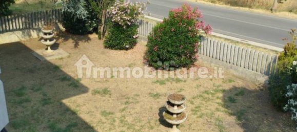 3 Schlafzimmer Haus in Loreto Aprutino, Italy, Nr. 281442 17