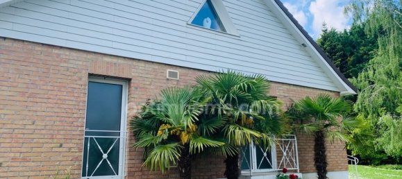 6 chambres Maison à Neuville-Saint-Rémy, France No. 63120 3