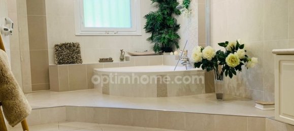 6 chambres Maison à Neuville-Saint-Rémy, France No. 63120 19