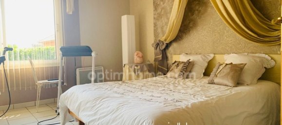 6 chambres Maison à Neuville-Saint-Rémy, France No. 63120 17