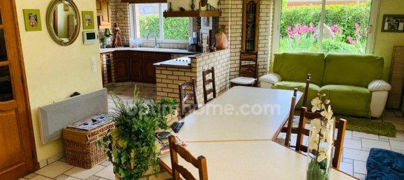 6 chambres Maison à Neuville-Saint-Rémy, France No. 63120 14