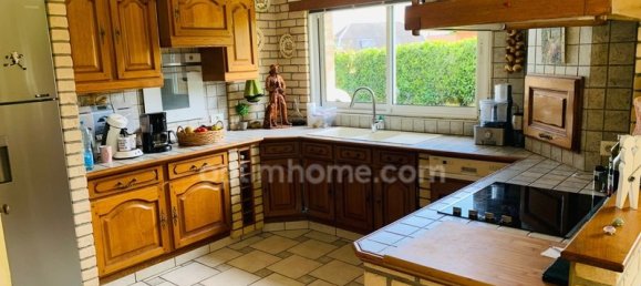 6 chambres Maison à Neuville-Saint-Rémy, France No. 63120 13