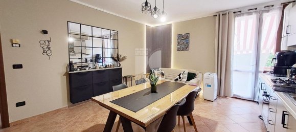 2 bedrooms Apartment in Mantua, Italy No. 329822 7