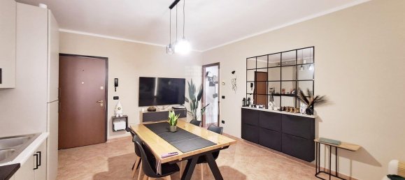 2 bedrooms Apartment in Mantua, Italy No. 329822 9