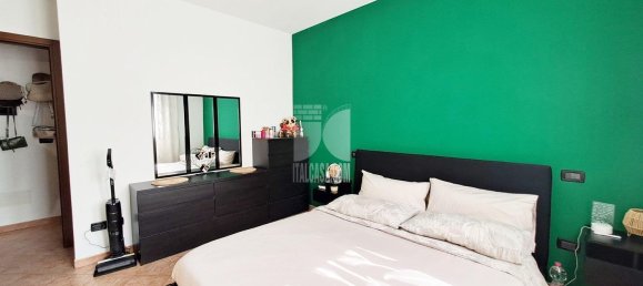 2 bedrooms Apartment in Mantua, Italy No. 329822 18