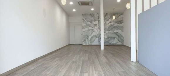 50m² Commercial property in Como, Italy No. 309089 3