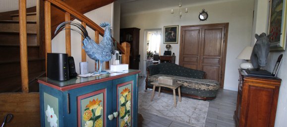 6 bedrooms House in Val-d'Epy, France No. 205770 3