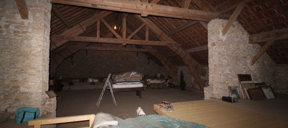 6 bedrooms House in Val-d'Epy, France No. 205770 10