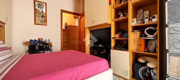 3 rooms Apartment in Rome, Italy No. 88839 10