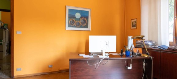 3 Schlafzimmer Wohnung in Turin, Italy, Nr. 260778 22