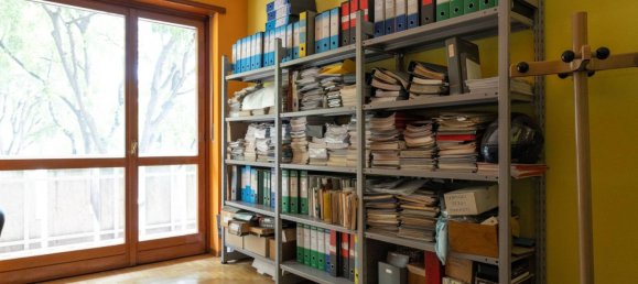 3 Schlafzimmer Wohnung in Turin, Italy, Nr. 260778 20