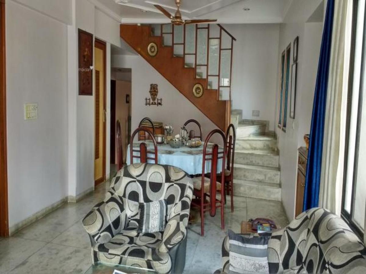 4 bedrooms House in Mumbai, India No. 58658