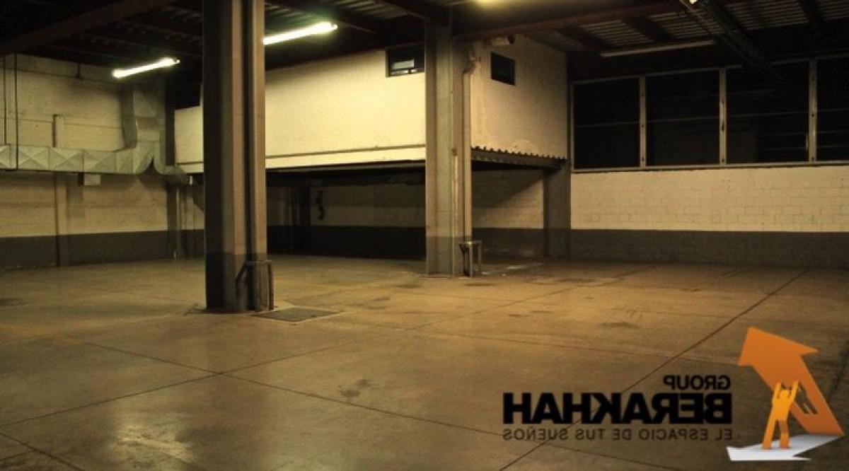 4200m² Building in Naucalpan de Juarez, Mexico No. 200753