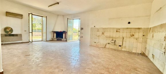 Villa de 9 dormitorios en Nettuno, Italy No. 359820 34