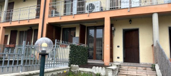 3 bedrooms House in Marzano, Italy No. 198373 10