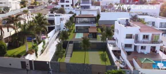 5 Schlafzimmer Villa in Torviscas, Spain, Nr. 5619 8