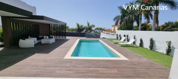 5 Schlafzimmer Villa in Torviscas, Spain, Nr. 5619 6