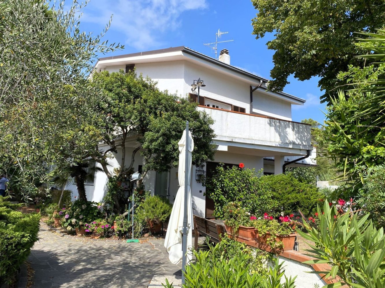 10 bedrooms Villa in Imperia, Italy No. 320468