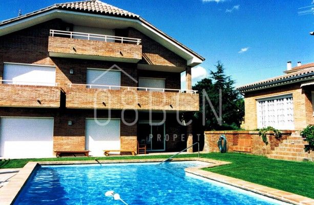 5 غرف نوم منزل في Sant Just Desvern, Spain رقم 27155