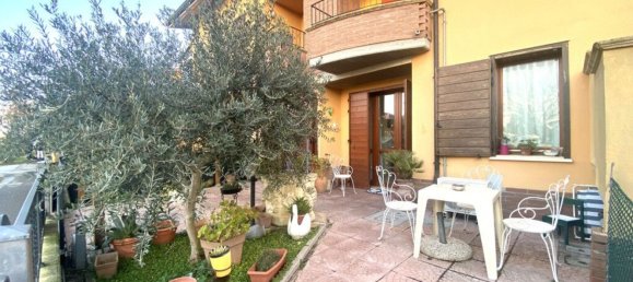 3 rooms Apartment in Ravenna, Italy No. 223574 2