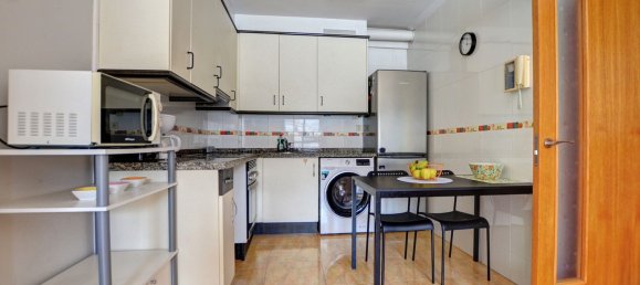 2 bedrooms Apartment in Gijon, Spain No. 167196 4