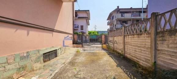 Apartamento de 2 dormitorios en Desio, Italy No. 344387 28