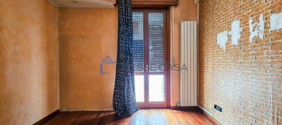 Apartamento de 2 dormitorios en Desio, Italy No. 344387 18