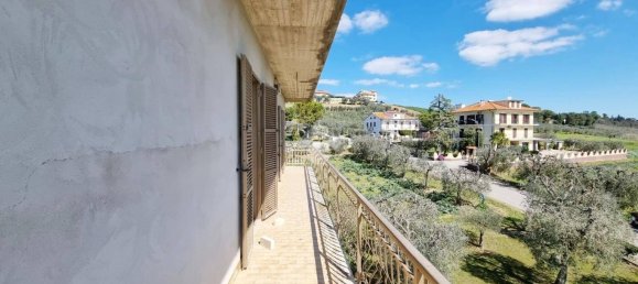 2 bedrooms Apartment in Monsampolo del Tronto, Italy No. 218586 9