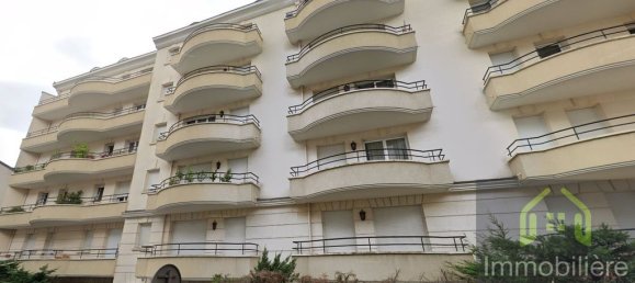 3 Schlafzimmer Wohnung in Rosny-sous-Bois, France, Nr. 140858 2