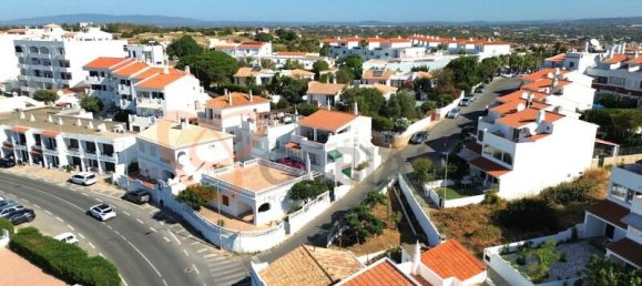 3 bedrooms Villa in Albufeira, Portugal No. 141877 26