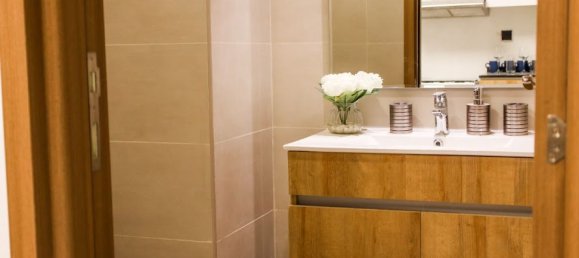 3 bedrooms Townhouse in Rukan, UAE No. 8254 5