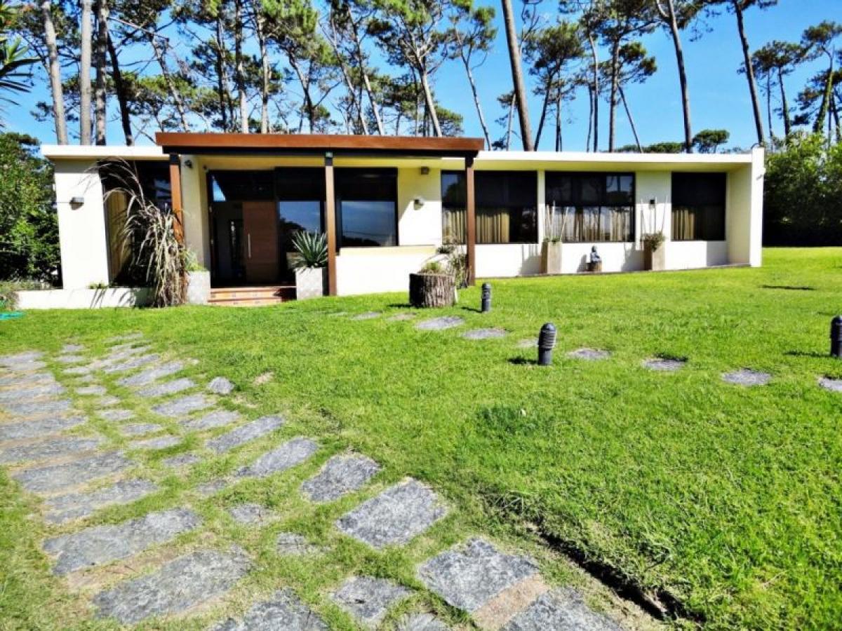 3 Schlafzimmer Haus in Maldonado, Uruguay, Nr. 2291