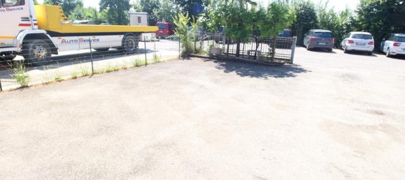 2 rooms Warehouse in Modena, Italy No. 229801 10