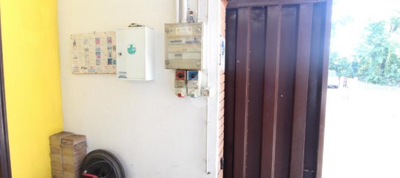 2 rooms Warehouse in Modena, Italy No. 229801 8