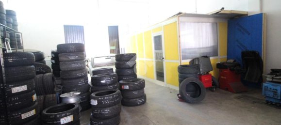 2 rooms Warehouse in Modena, Italy No. 229801 7