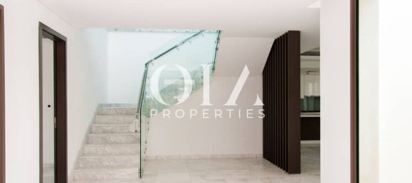 5 bedrooms Villa in Yas Island, UAE No. 22621 7