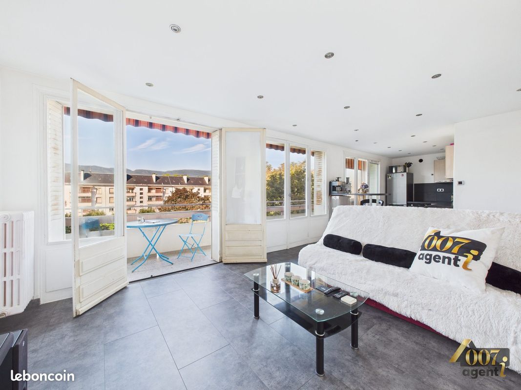 2 bedrooms Apartment in Chambery, France No. 341160